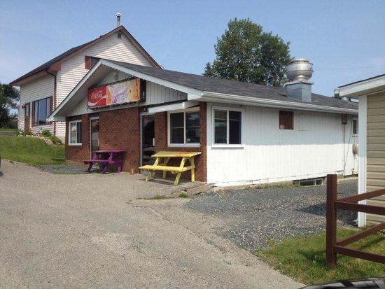 North Adventure Inn Cochrane Luaran gambar